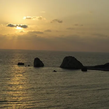 2 Bedroom Assia With Communal Pool, Aphrodite Hills * Kouklia