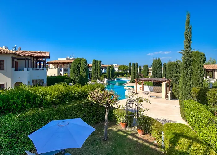 2 Bedroom Assia With Communal Pool, Aphrodite Hills * 库克里亚