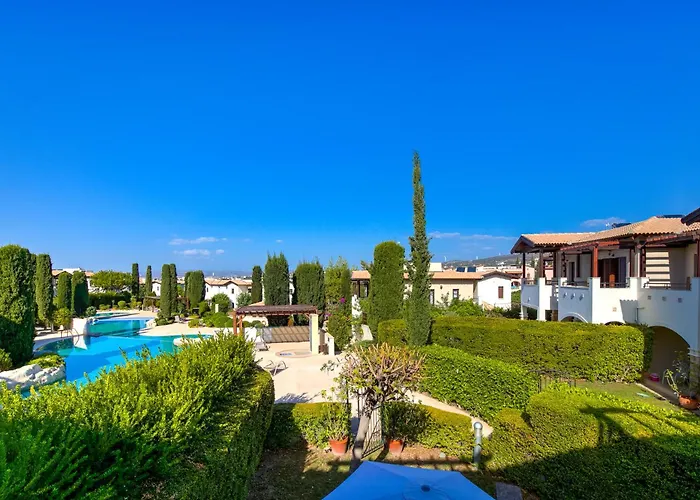 2 Bedroom Assia With Communal Pool, Aphrodite Hills 库克里亚