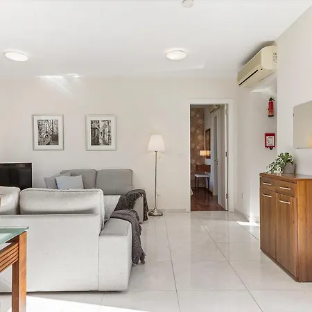 2 Bedroom Assia With Communal Pool, Aphrodite Hills Apartment