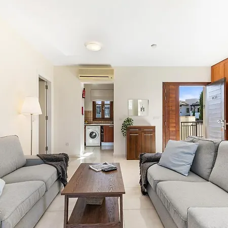 Apartment 2 Bedroom Assia With Communal Pool, Aphrodite Hills