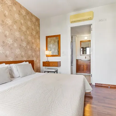 2 Bedroom Assia With Communal Pool, Aphrodite Hills Apartment Kouklia