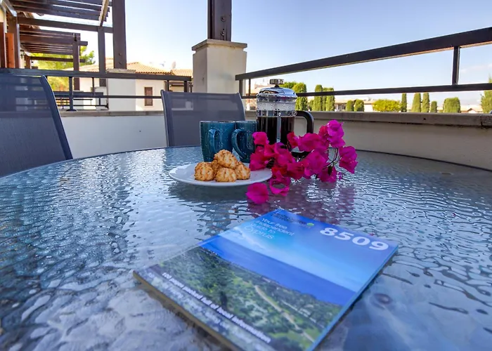 2 Bedroom Assia With Communal Pool, Aphrodite Hills