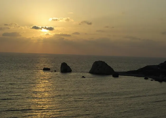 2 Bedroom Assia With Communal Pool, Aphrodite Hills * クークリア